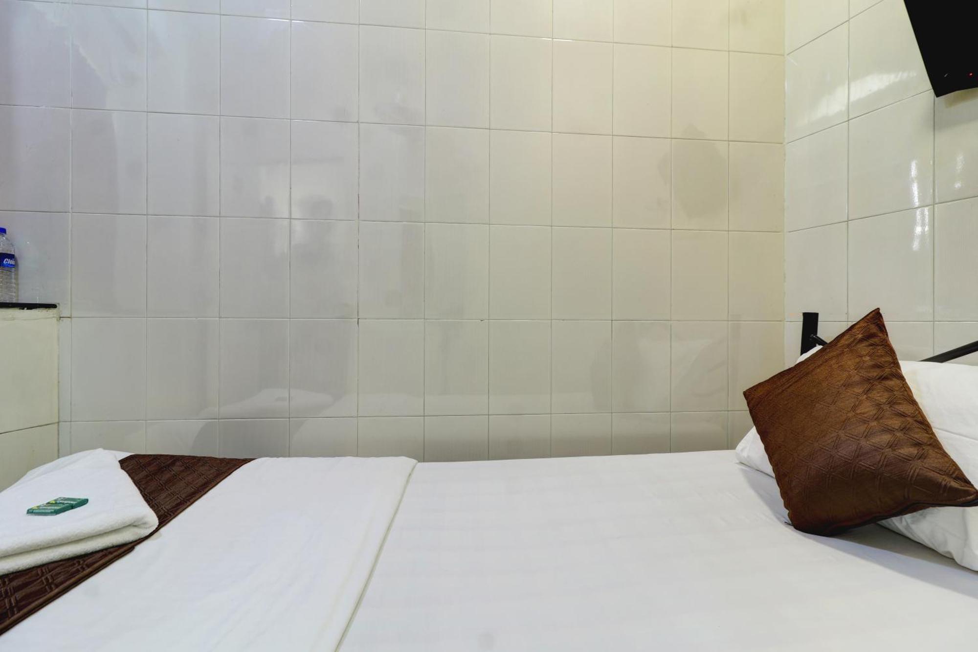Hotel Shabana - Colaba Causeway Bombay Esterno foto